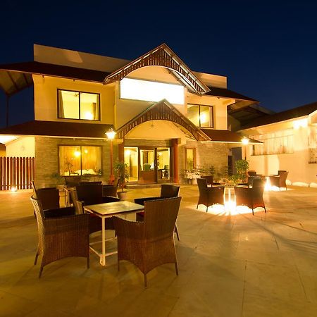 One Earth Royale Boutique Hotel Мусори Екстериор снимка